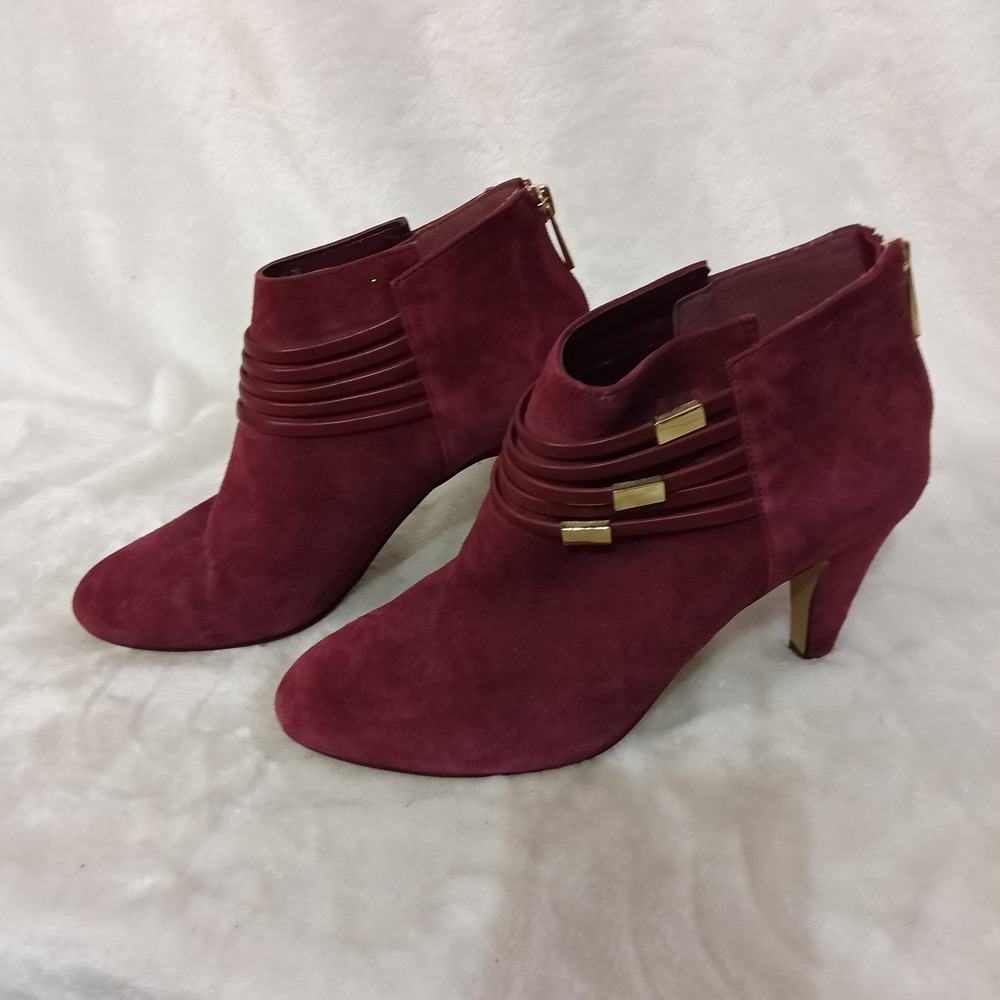 Bella Vita Burgundy Suede Leather Ankle Booties Gold Hardware 7 M 50-1145